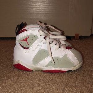 Jordans...WILL GIVE FREE SHIPPING!